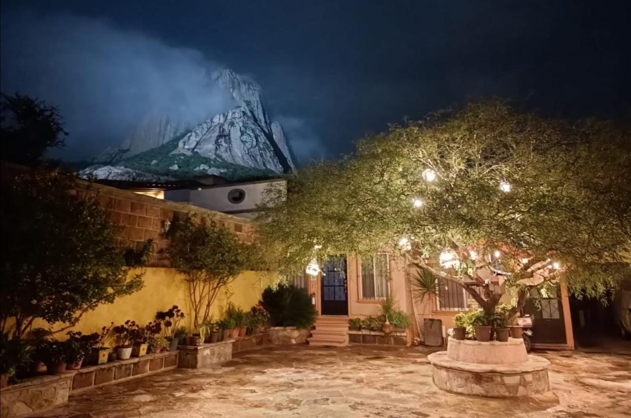 Hotel Casa Del Arbol Бернал Екстериор снимка